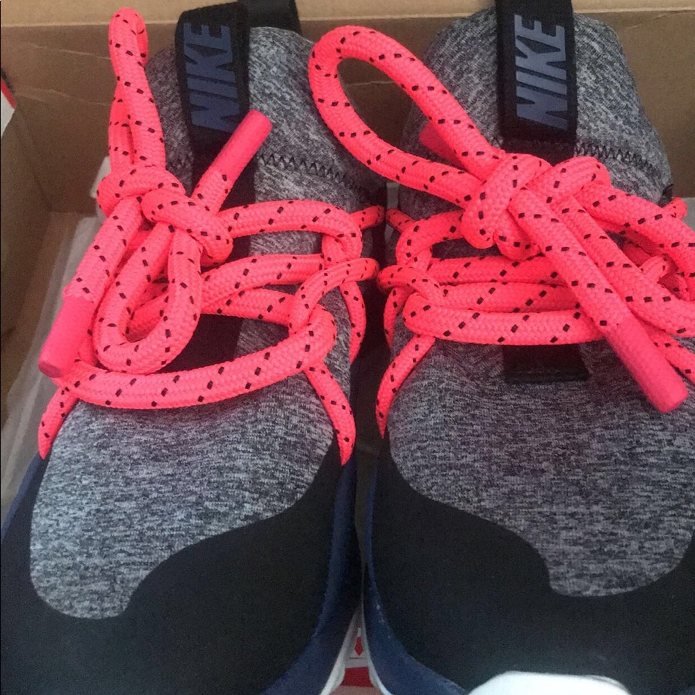 NIKE CITY LOOP
